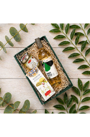 Pistachios & Sauvignon Blanc gift box